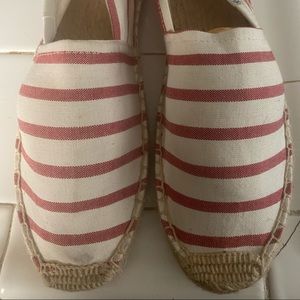 Saludos espadrille slip on